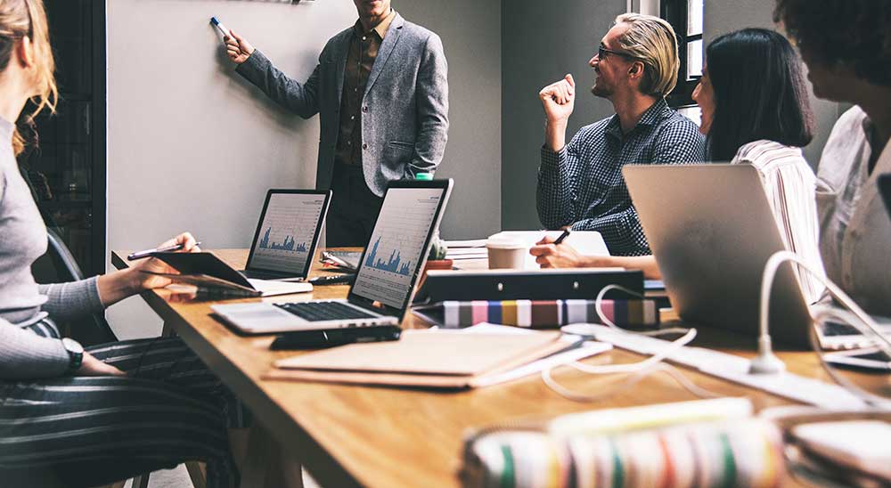https://www.essedi.es/wp-content/uploads/2023/11/web-corporativa-empresarios-essedi.jpg